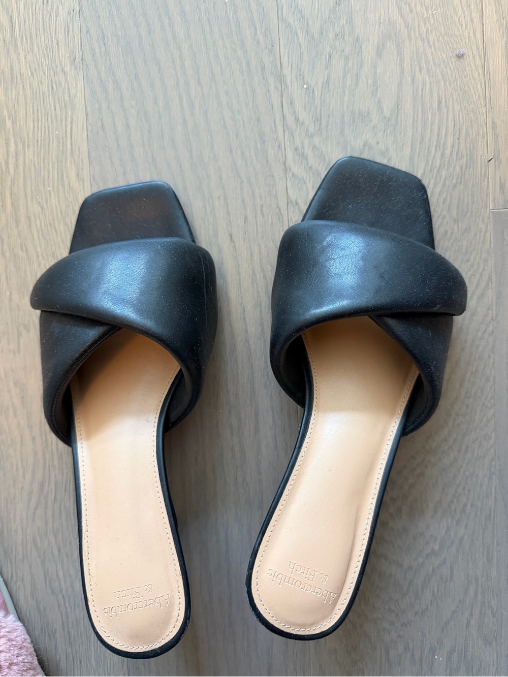 Abercrombie & Fitch Black Cross-Band Slide Heels